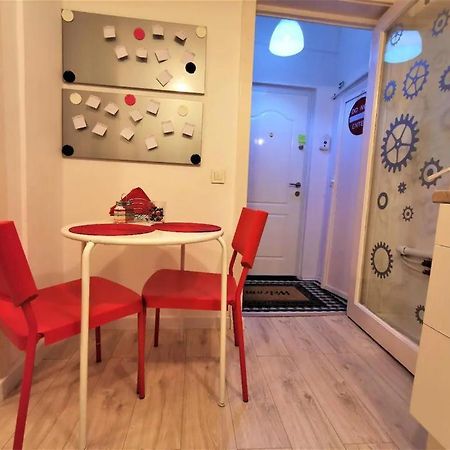 Ferienwohnung Luxury Piata Universitate Old Town Bukarest Exterior foto