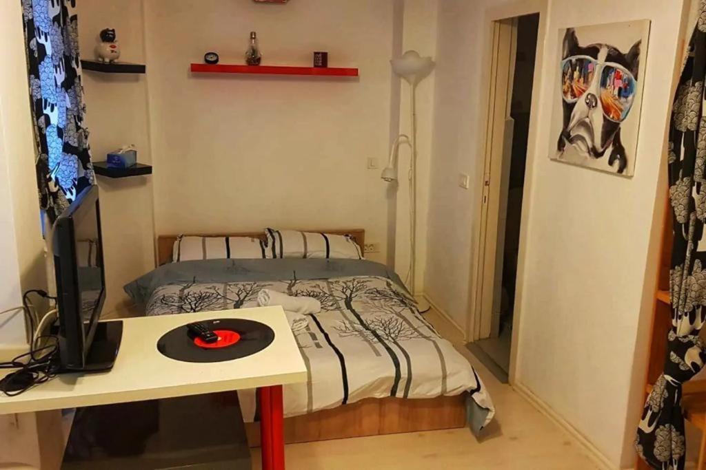 Ferienwohnung Luxury Piata Universitate Old Town Bukarest Exterior foto